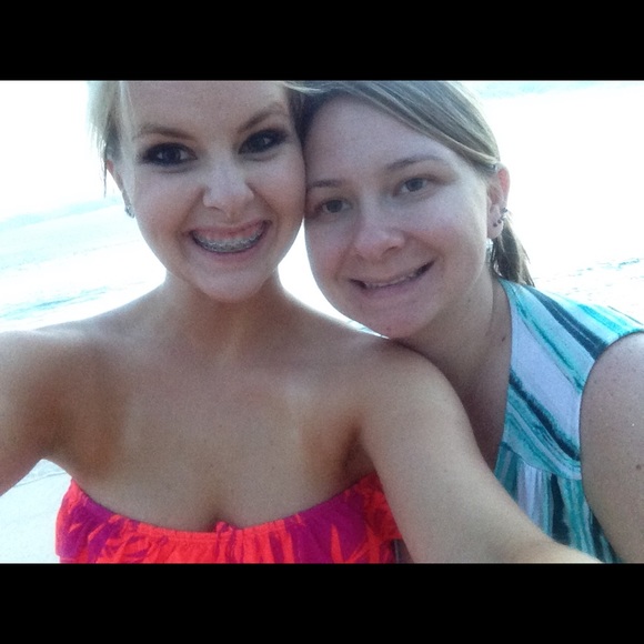 Meet your Posher, Andrea - Picture 8 of 8